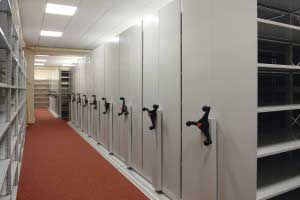 Mechanically_Operated_Stormor_Mobile_Shelving