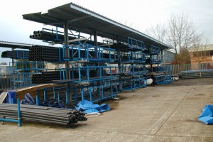 OutdoorBarRackForStillagesWithRoof