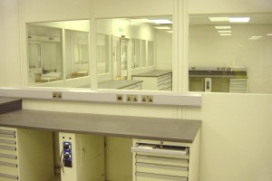 Part_Glazed_Cleanroom_Partitions