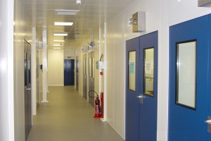 Pharmaceutical_Cleanroom_Partitioning