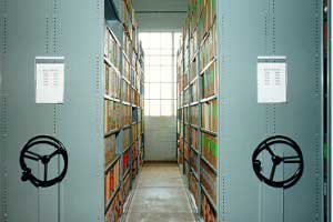 Rolled_Edge_Mobile_Shelving