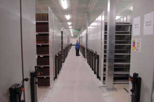 Stormor_Mobile_Shelving_with_Floor_Infill