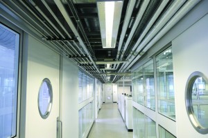 Titan_Cleanroom_Partitions_1