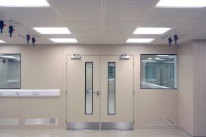 Titan_Cleanroom_Partitions_7